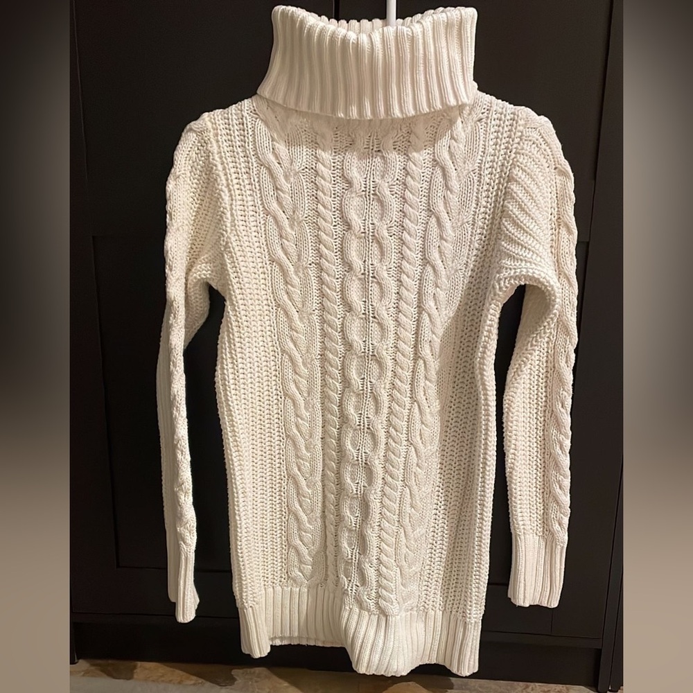 Women Gap Sweater size M EUC